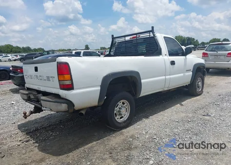 2002 Chevrolet Silverado 2500Hd z USA, uszkodzony, nr VIN 1GCHC24U22E262160
